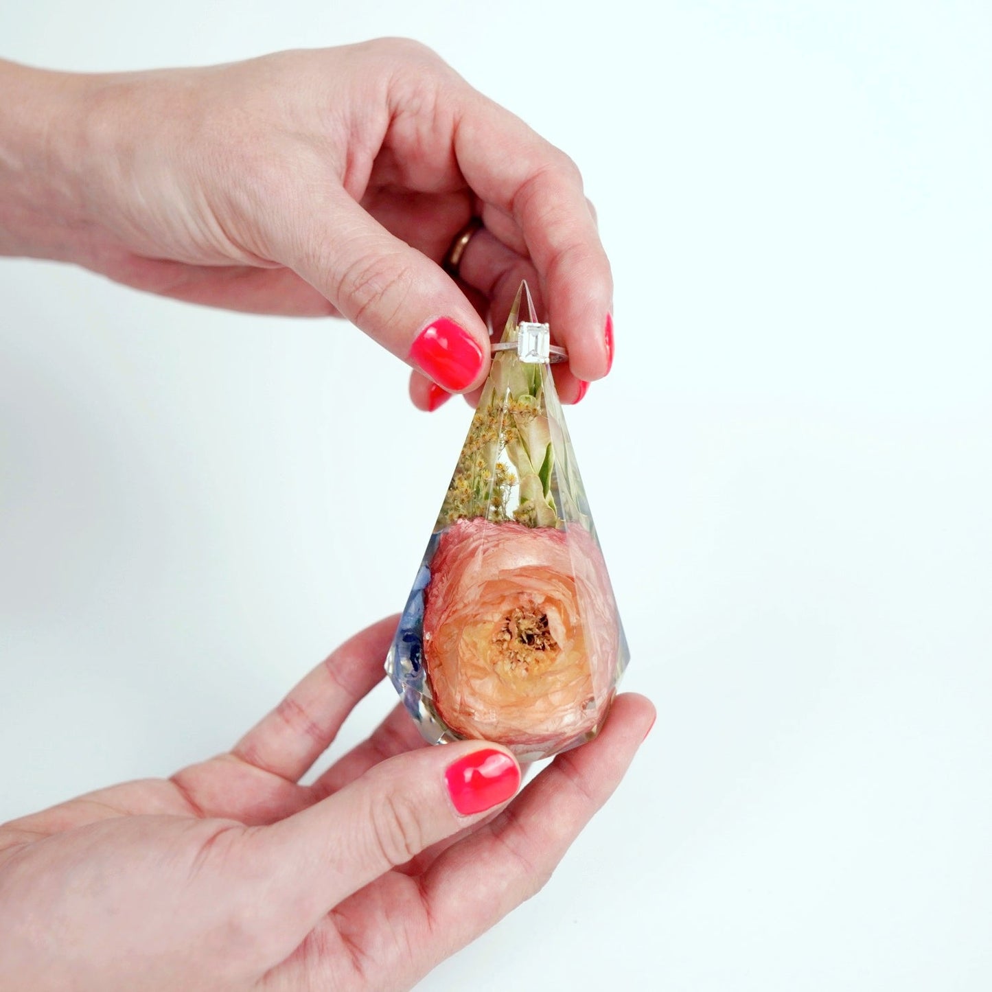 Ring Holder - Endless Florals