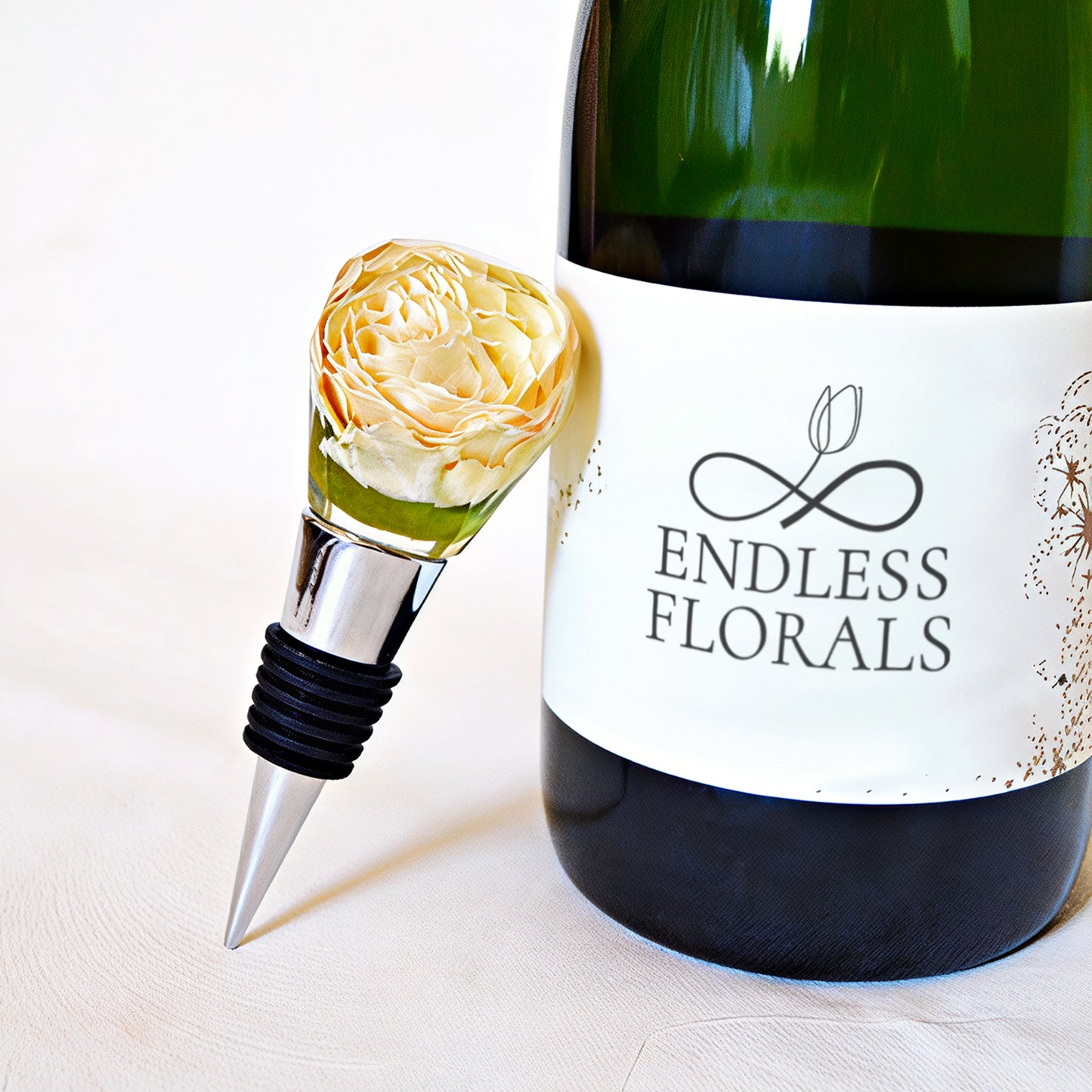 Resin Handcrafted Wine Stopper for Wedding Flower Preservation